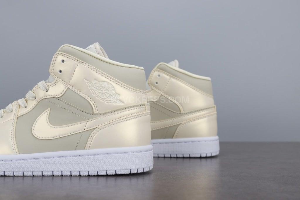 Jordan 1 mid deals goose feather yellow